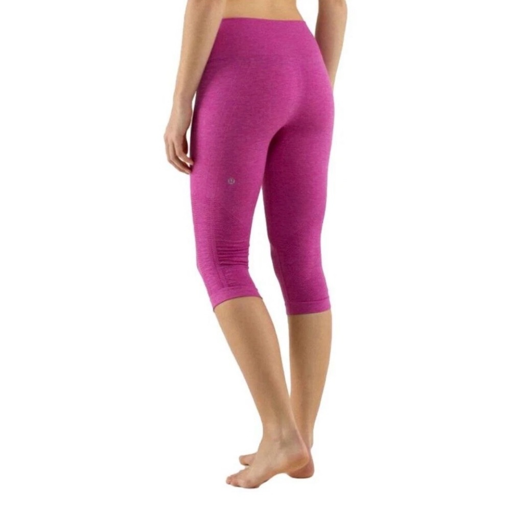 Lululemon Awakening Cropped Capris Yoga Legging Fitted Compression Pant  Size 6
